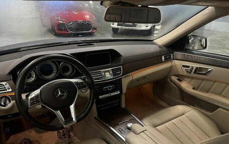 Mercedes-Benz E-Класс, 2014 год, 3 100 000 рублей, 5 фотография