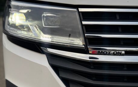 Volkswagen Multivan T6 рестайлинг, 2020 год, 6 450 000 рублей, 8 фотография