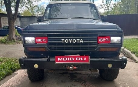 Toyota Land Cruiser 60, 1989 год, 599 000 рублей, 1 фотография