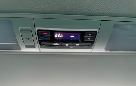 Volkswagen Multivan T6 рестайлинг, 2020 год, 6 450 000 рублей, 16 фотография