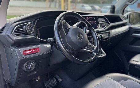 Volkswagen Multivan T6 рестайлинг, 2020 год, 6 450 000 рублей, 9 фотография