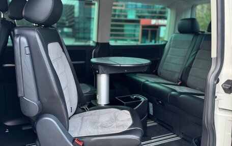 Volkswagen Multivan T6 рестайлинг, 2020 год, 6 450 000 рублей, 21 фотография