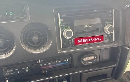 Toyota Land Cruiser 60, 1989 год, 599 000 рублей, 11 фотография