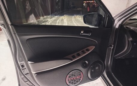 Hyundai Solaris II рестайлинг, 2012 год, 700 000 рублей, 14 фотография