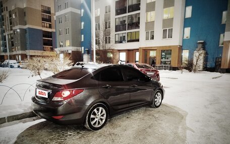Hyundai Solaris II рестайлинг, 2012 год, 700 000 рублей, 2 фотография