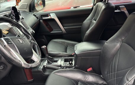 Toyota Land Cruiser Prado 150 рестайлинг 2, 2013 год, 2 900 000 рублей, 10 фотография