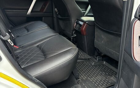 Toyota Land Cruiser Prado 150 рестайлинг 2, 2013 год, 2 900 000 рублей, 13 фотография