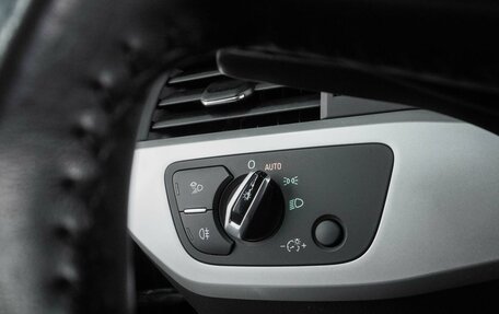 Audi A4, 2017 год, 2 099 000 рублей, 12 фотография