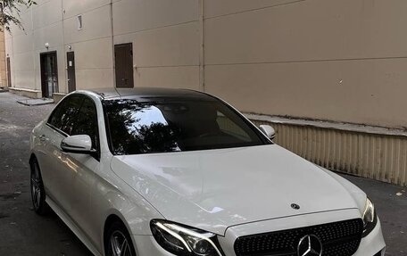 Mercedes-Benz E-Класс, 2017 год, 3 650 000 рублей, 6 фотография