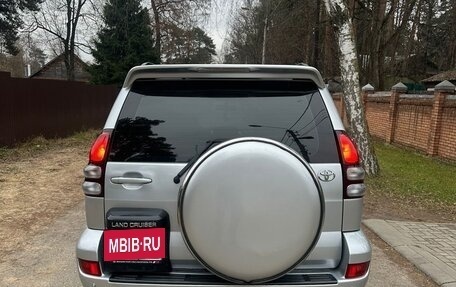 Toyota Land Cruiser Prado 120 рестайлинг, 2005 год, 1 850 000 рублей, 6 фотография