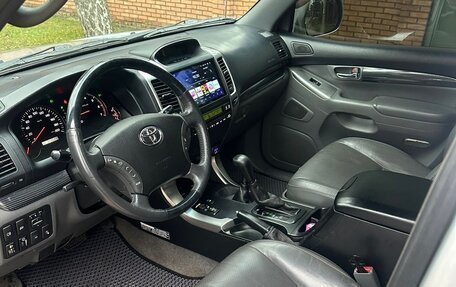 Toyota Land Cruiser Prado 120 рестайлинг, 2005 год, 1 850 000 рублей, 11 фотография