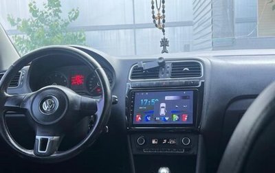 Volkswagen Polo VI (EU Market), 2013 год, 900 000 рублей, 1 фотография