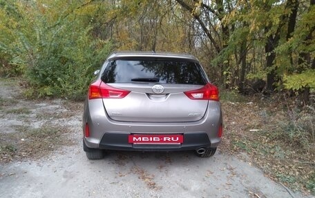 Toyota Auris II, 2013 год, 1 090 000 рублей, 5 фотография