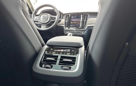 Volvo V90 Cross Country I рестайлинг, 2025 год, 8 559 000 рублей, 10 фотография