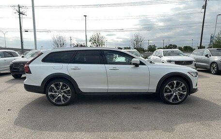 Volvo V90 Cross Country I рестайлинг, 2025 год, 8 322 000 рублей, 5 фотография