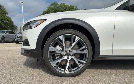 Volvo V90 Cross Country I рестайлинг, 2025 год, 8 322 000 рублей, 9 фотография