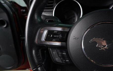 Ford Mustang VI рестайлинг, 2019 год, 2 759 000 рублей, 15 фотография