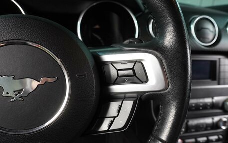 Ford Mustang VI рестайлинг, 2019 год, 2 759 000 рублей, 17 фотография