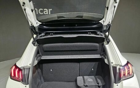 Peugeot 208 II, 2022 год, 2 510 469 рублей, 5 фотография