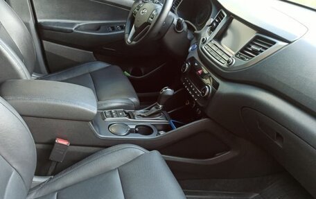 Hyundai Tucson III, 2018 год, 1 750 000 рублей, 15 фотография