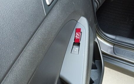 Hyundai Tucson III, 2018 год, 1 750 000 рублей, 32 фотография