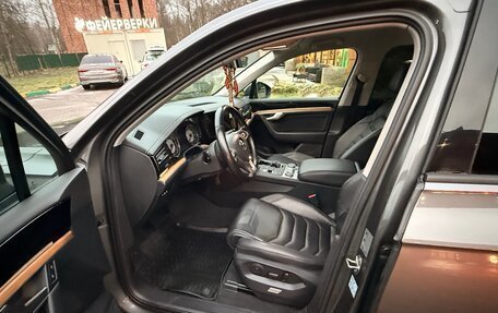 Volkswagen Touareg III, 2018 год, 4 000 000 рублей, 9 фотография