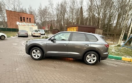 Volkswagen Touareg III, 2018 год, 4 000 000 рублей, 8 фотография