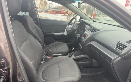 KIA Rio III рестайлинг, 2015 год, 1 090 000 рублей, 23 фотография