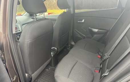 KIA Rio III рестайлинг, 2015 год, 1 090 000 рублей, 24 фотография