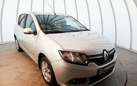 Renault Sandero II рестайлинг, 2015 год, 960 000 рублей, 3 фотография