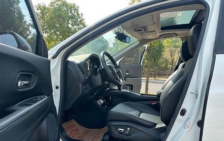 Honda Vezel, 2022 год, 1 332 003 рублей, 13 фотография