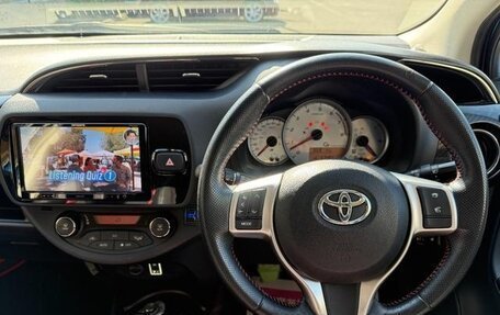 Toyota Vitz, 2015 год, 895 000 рублей, 8 фотография