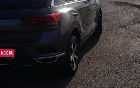 Volkswagen T-Roc I, 2019 год, 1 960 000 рублей, 2 фотография