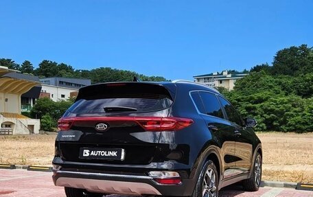 KIA Sportage IV рестайлинг, 2018 год, 2 100 000 рублей, 3 фотография