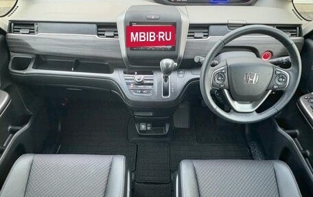 Honda Freed II, 2023 год, 1 490 000 рублей, 9 фотография