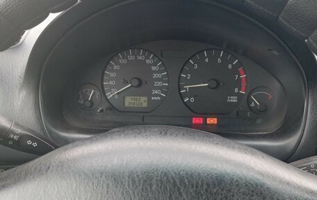 Mitsubishi Carisma I, 1997 год, 150 000 рублей, 5 фотография