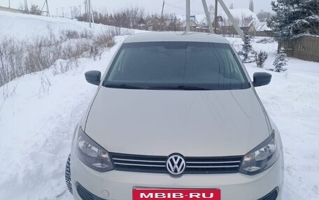 Volkswagen Polo VI (EU Market), 2011 год, 610 000 рублей, 2 фотография