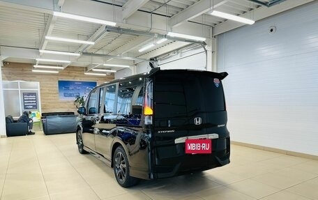 Honda Stepwgn IV, 2019 год, 2 429 000 рублей, 4 фотография