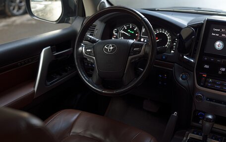 Toyota Land Cruiser 200, 2016 год, 5 675 000 рублей, 5 фотография