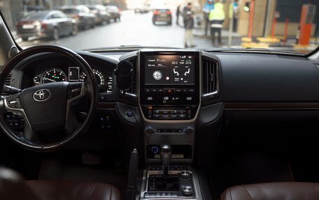 Toyota Land Cruiser 200, 2016 год, 5 675 000 рублей, 9 фотография