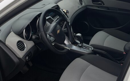 Chevrolet Cruze II, 2011 год, 570 000 рублей, 7 фотография