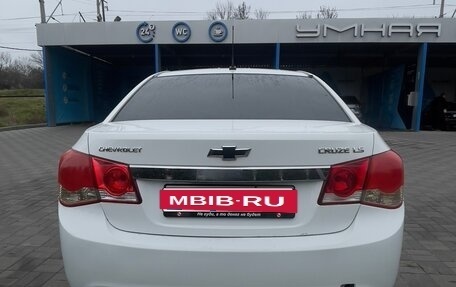 Chevrolet Cruze II, 2011 год, 570 000 рублей, 4 фотография