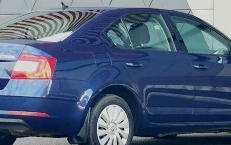 Skoda Octavia, 2018 год, 2 000 000 рублей, 5 фотография