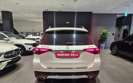 Mercedes-Benz GLE, 2024 год, 9 100 000 рублей, 4 фотография