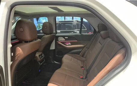 Mercedes-Benz GLE, 2024 год, 9 100 000 рублей, 13 фотография