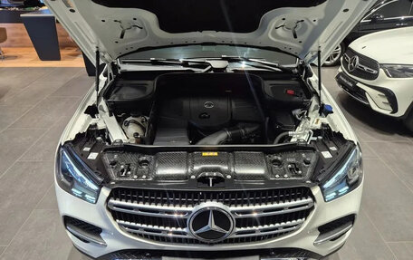 Mercedes-Benz GLE, 2024 год, 9 100 000 рублей, 14 фотография