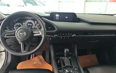 Mazda 3, 2022 год, 1 870 000 рублей, 5 фотография