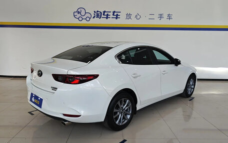 Mazda 3, 2022 год, 1 870 000 рублей, 4 фотография