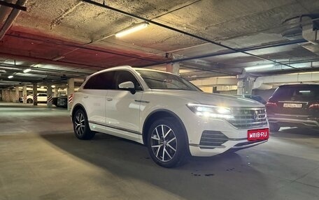 Volkswagen Touareg III, 2019 год, 4 870 000 рублей, 1 фотография