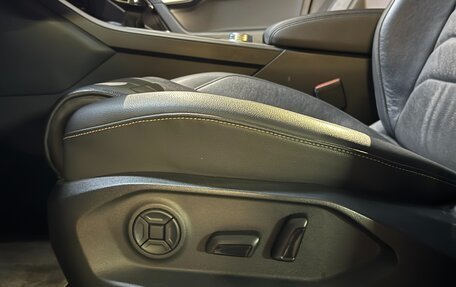 Volkswagen Touareg III, 2019 год, 4 870 000 рублей, 13 фотография